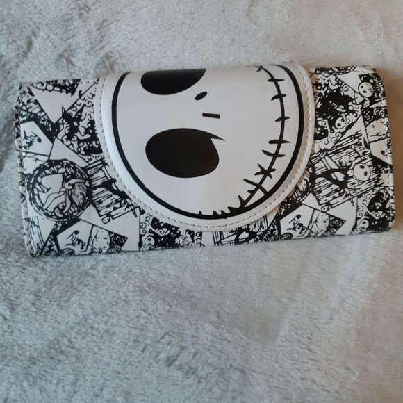 Nightmare Before Christmas Wallet - New - Picture 1 of 12